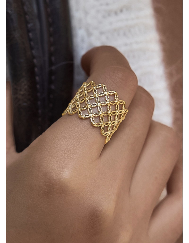 Flanerie Alizée 18K Gold Non-Tarnish Ring