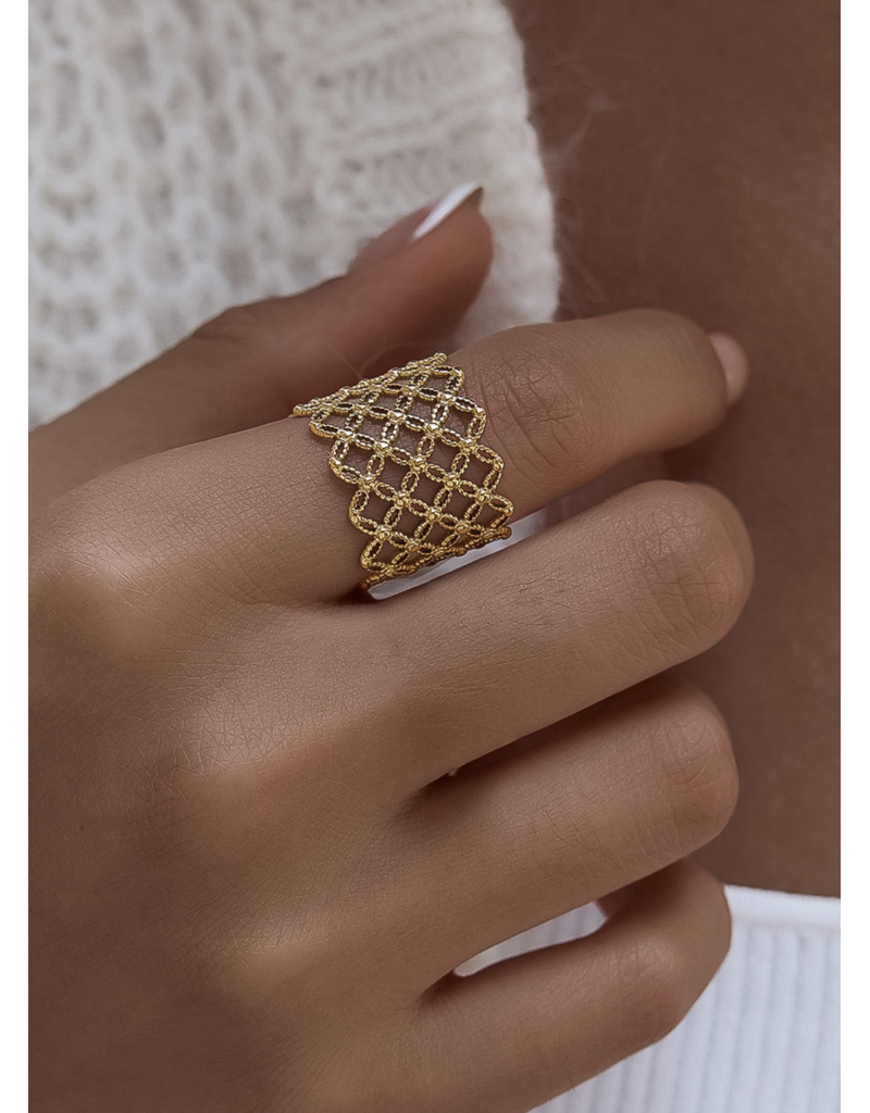 Flanerie Alizée 18K Gold Non-Tarnish Ring