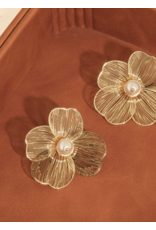 Flanerie Reina 18K Gold Vintage Pearl Flower Earrings