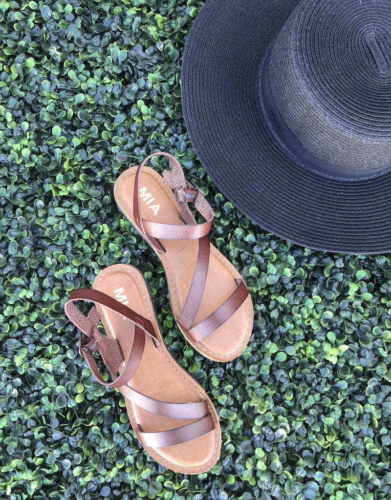 mia eden sandal