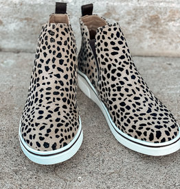 509 Broadway Adel Sneaker |Size 9|