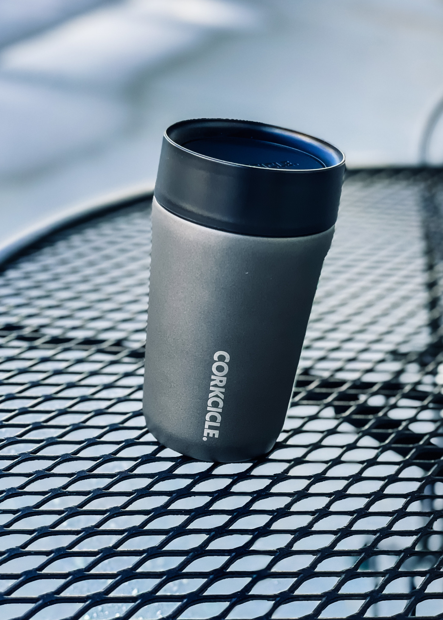 https://cdn.shoplightspeed.com/shops/625434/files/40915768/corkcicle-9oz-commuter-cup.jpg