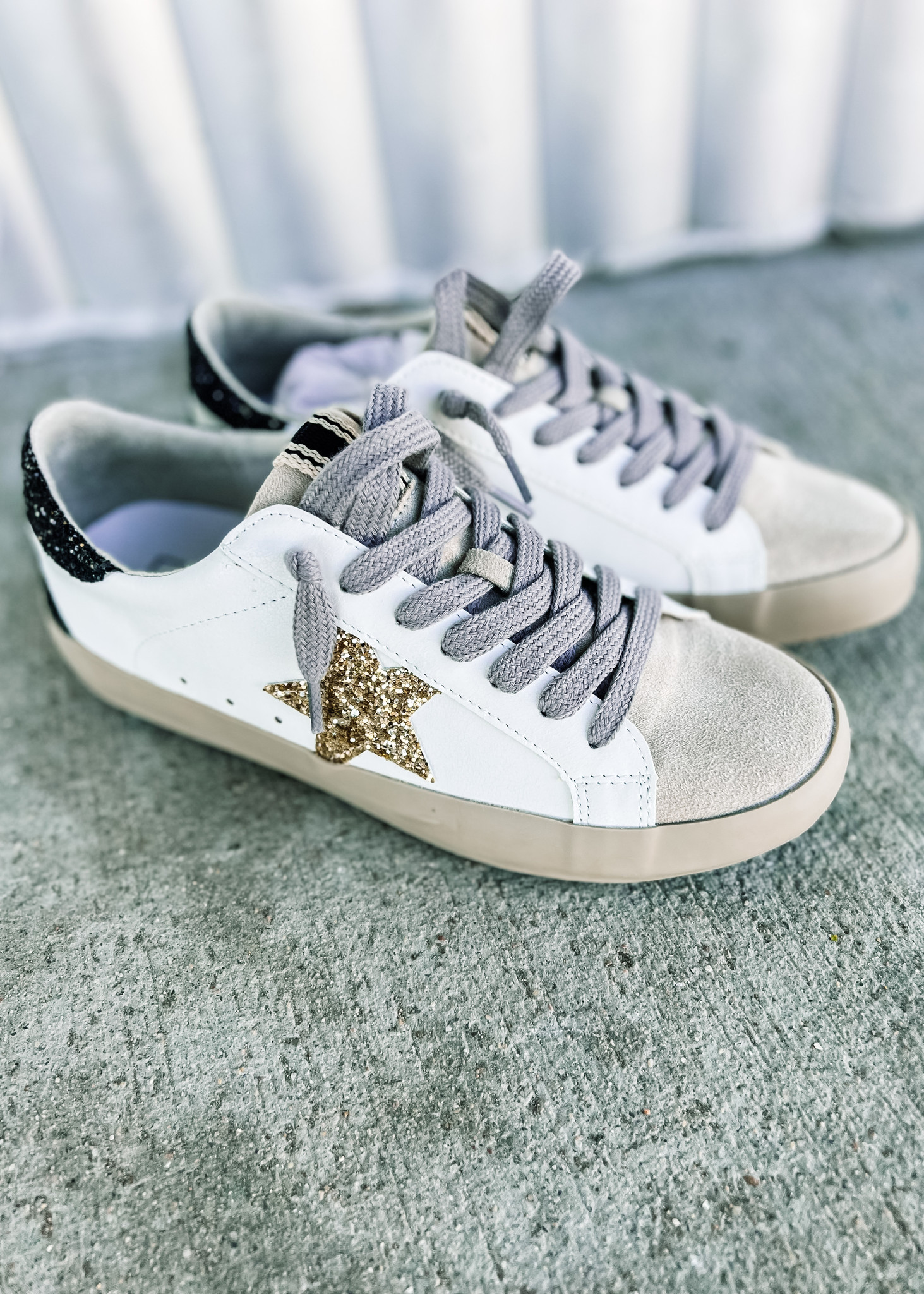 Pamela Sneaker 509 Broadway