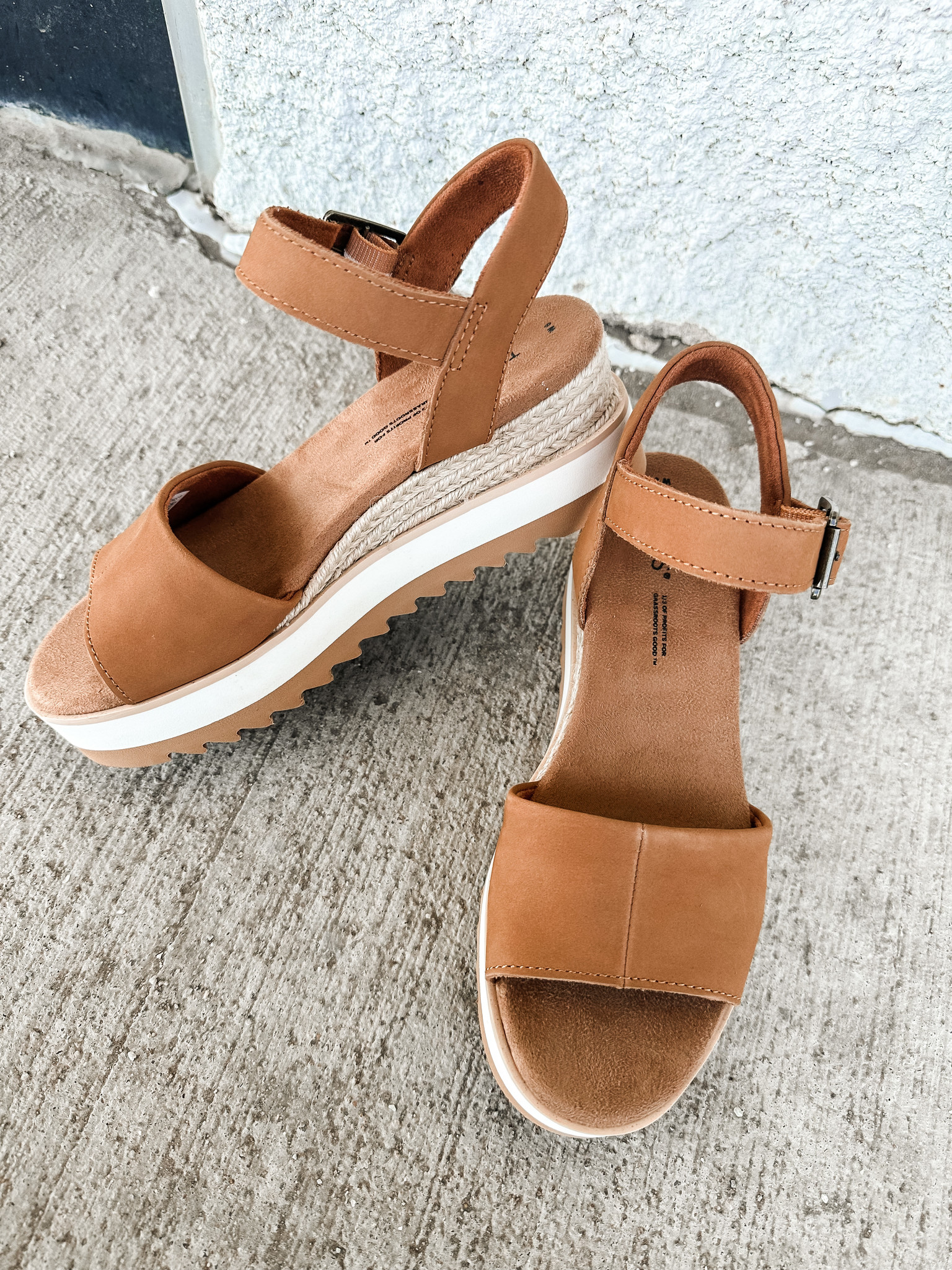 Dianna platform sandal sale