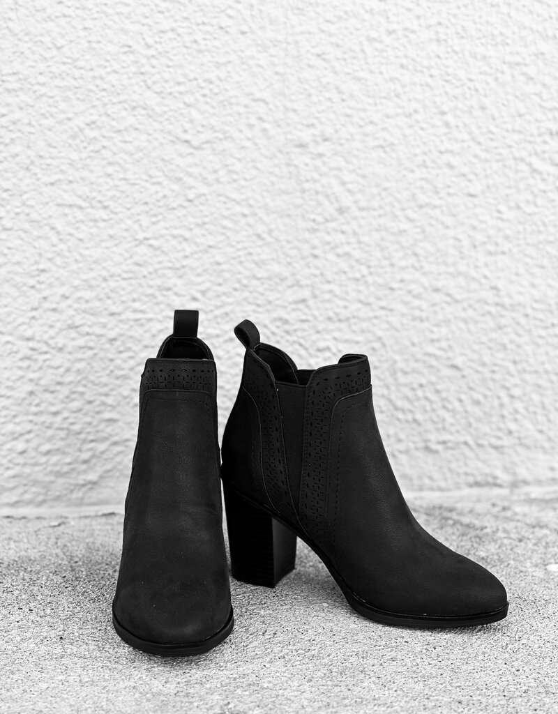 509 Broadway Lorenza Chelsea Boot