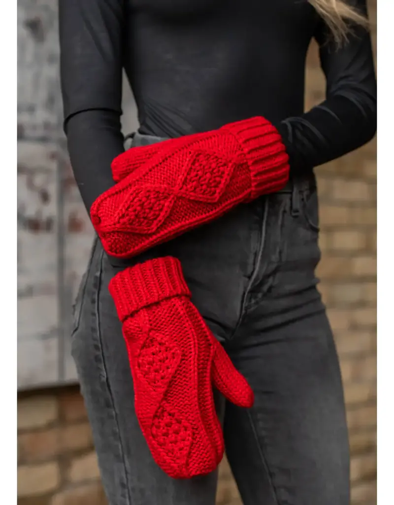 509 Broadway Red Cable Knit Mittens
