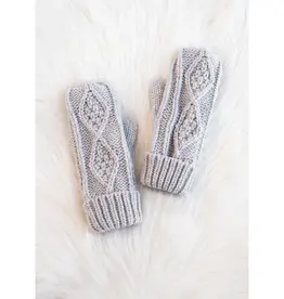 509 Broadway Light Grey Cable Knit Mittens