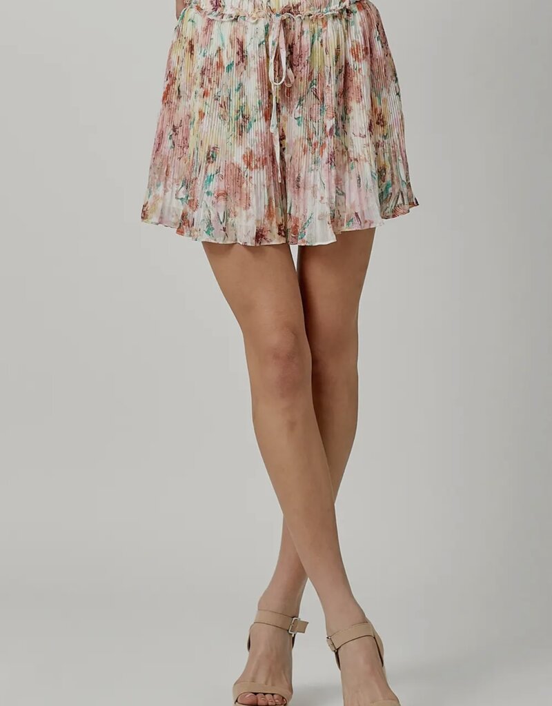 509 Broadway Pleated Floral Short