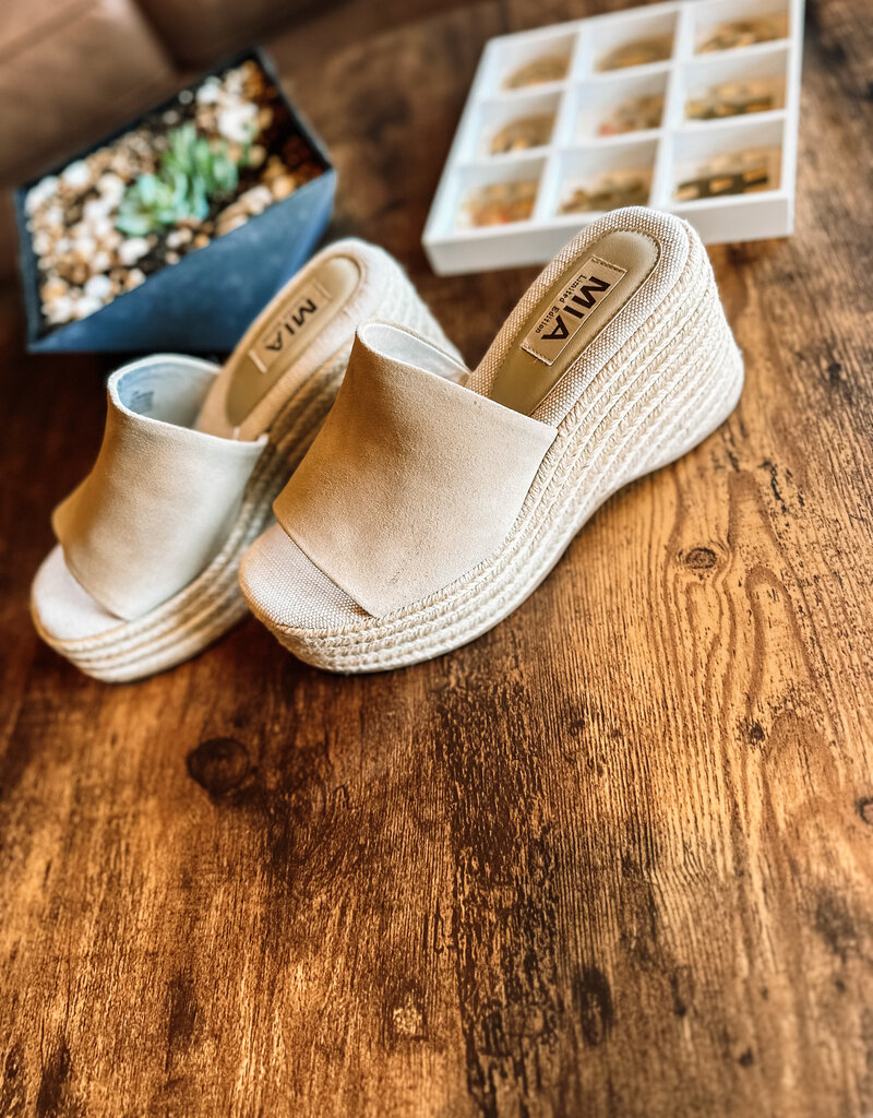 MIA Palma Platform Sandal