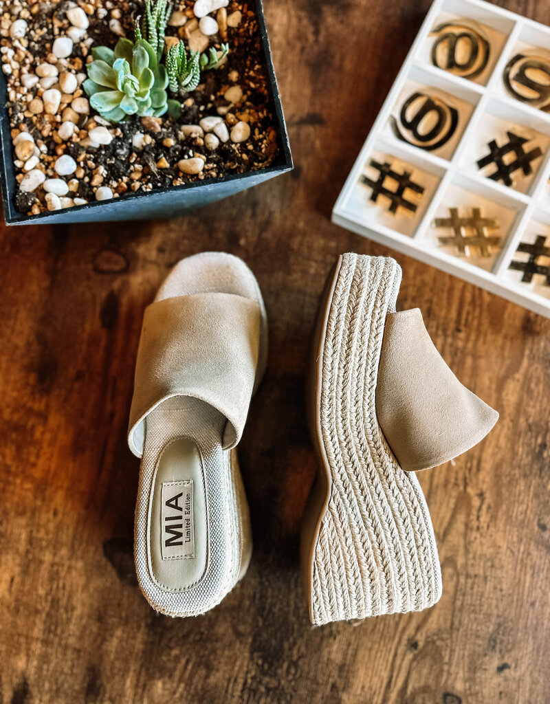 MIA Palma Platform Sandal
