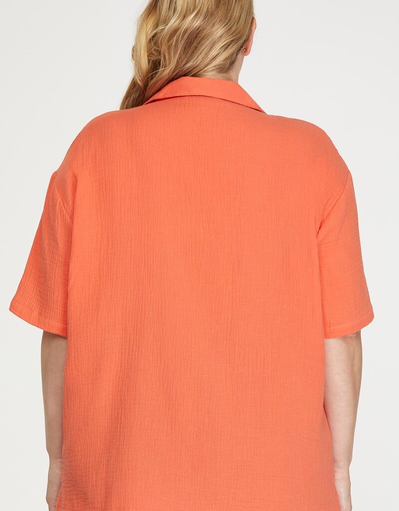 509 Broadway Plus Short Sleeve Woven Button Top