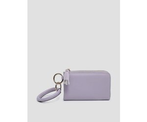 509-broadway-liv-wristlet-
