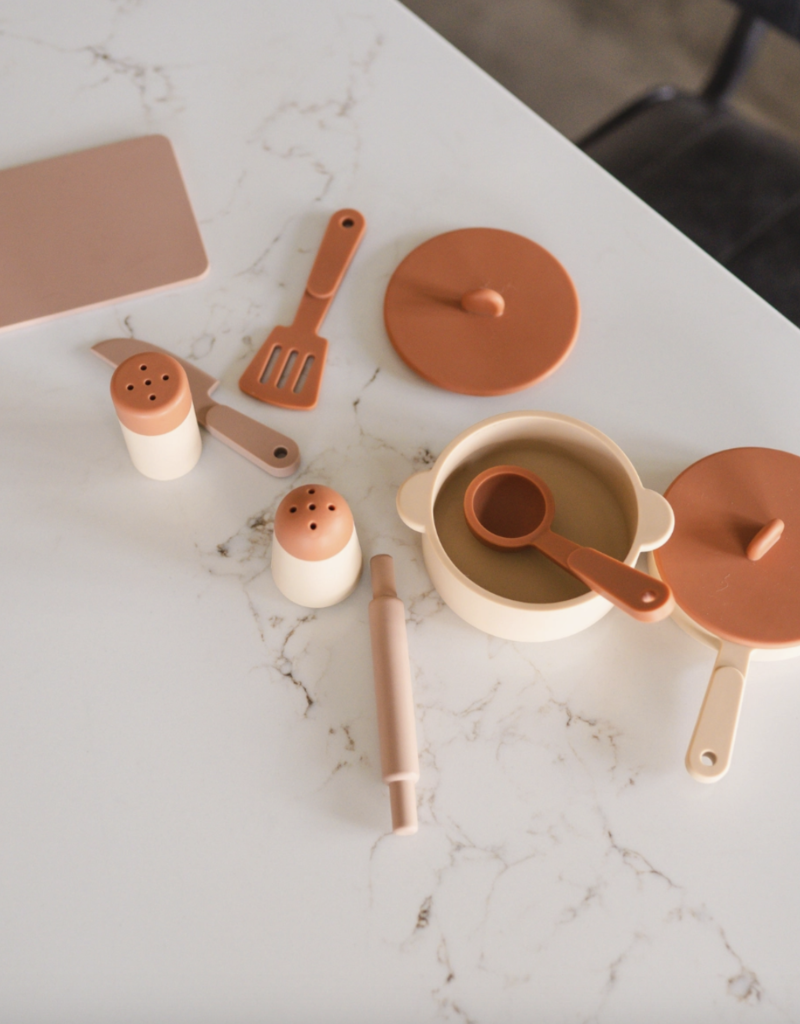 Faire Kitchen Accessories Playset