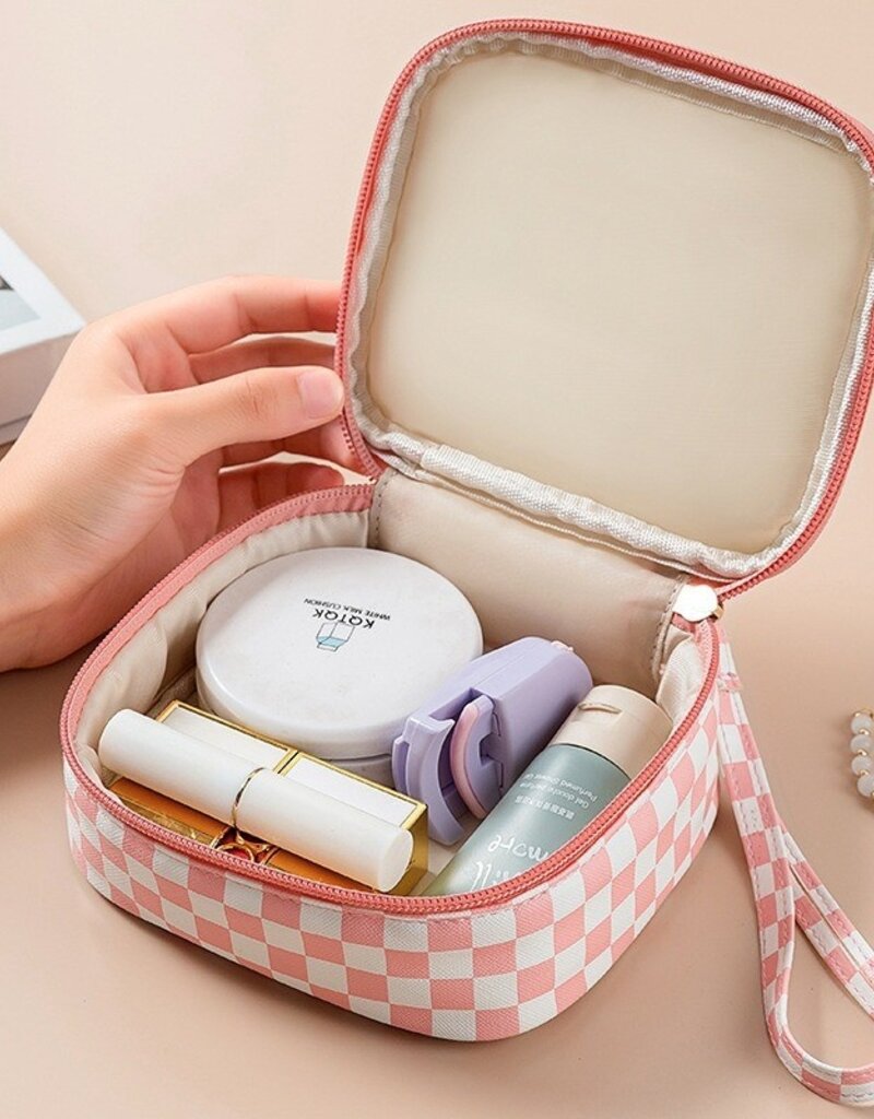 509 Broadway Travel Checker Makeup Pouch