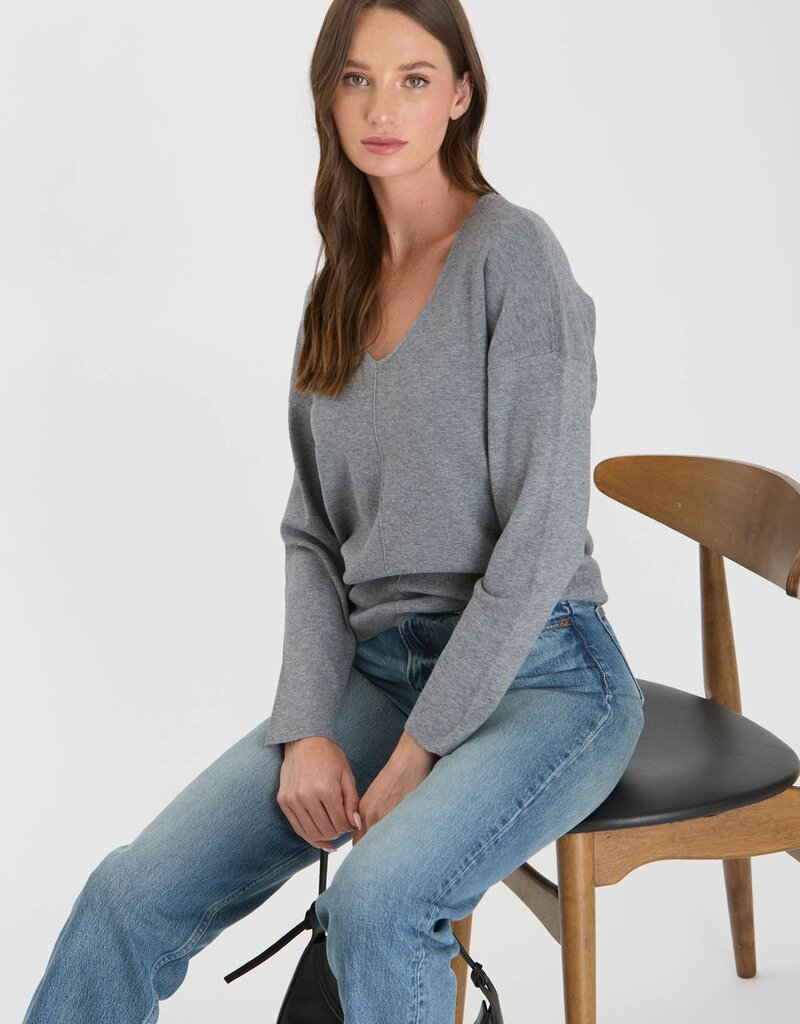 509 Broadway Solid V Neck Font Seam Sweater