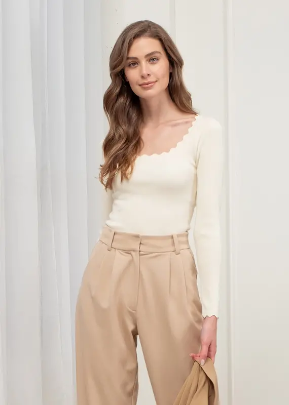 509 Broadway Scallop Trim Long Sleeve Sweater Top