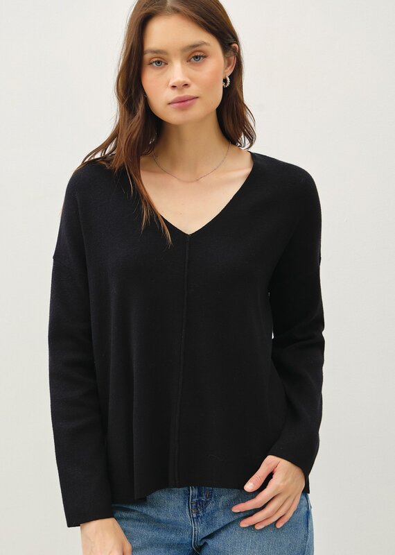 509 Broadway Relaxed V-Neck Center Seam