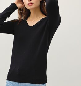 509 Broadway Classic V-Neck Solid Sweater
