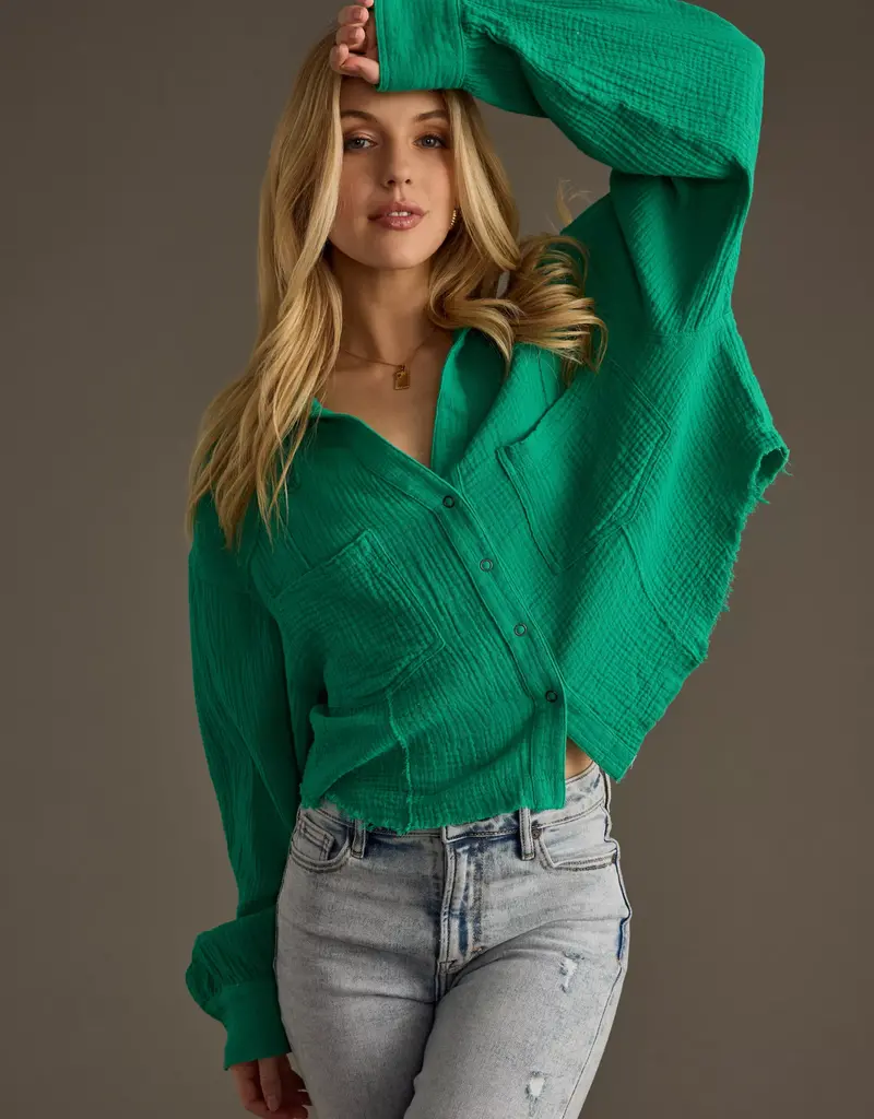 509 Broadway Cropped Cotton Button Up