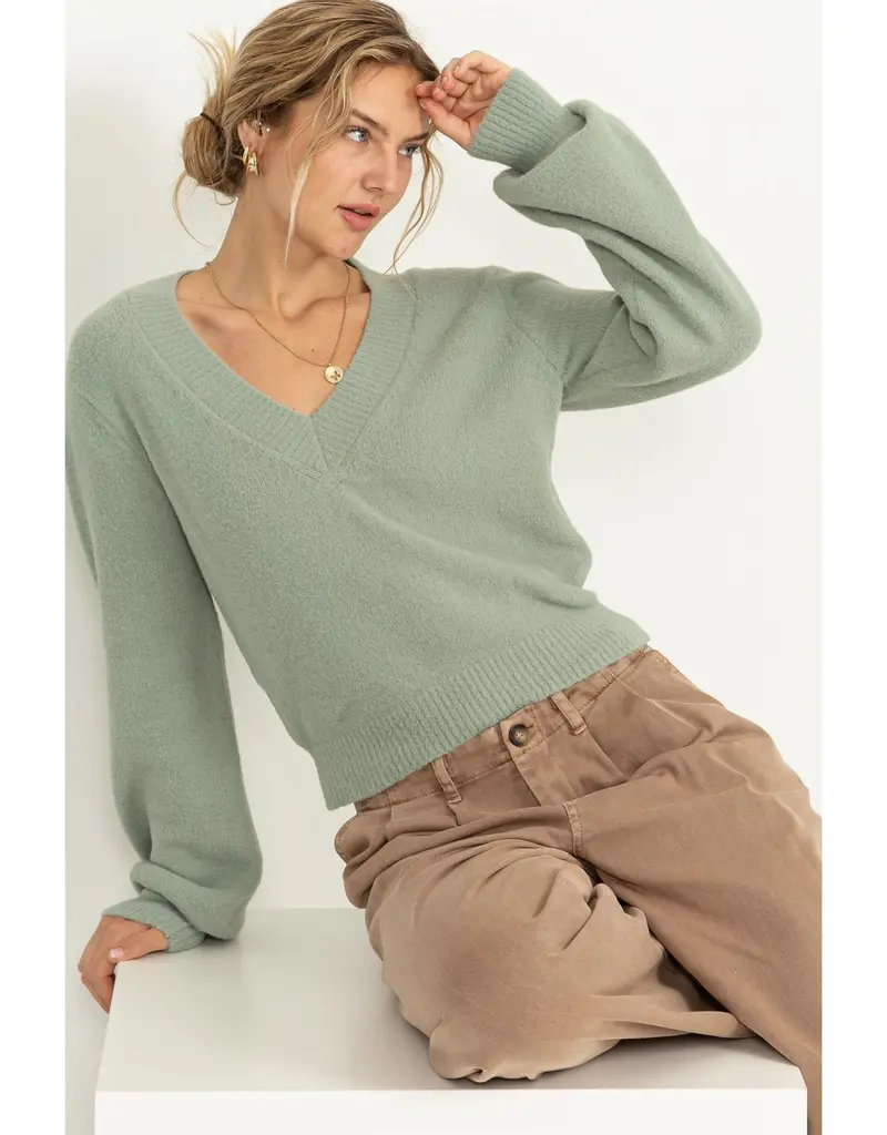 509 Broadway V-Neck Fuzzy Cropped Sweater