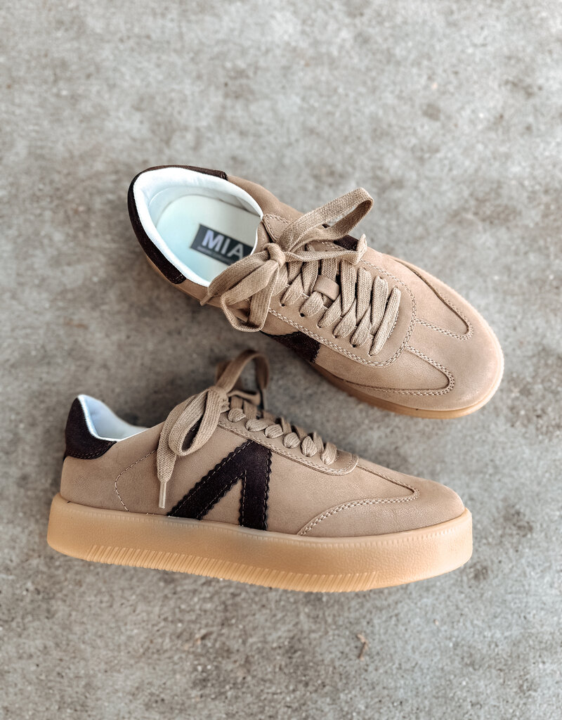 509 Broadway Axel Sneaker