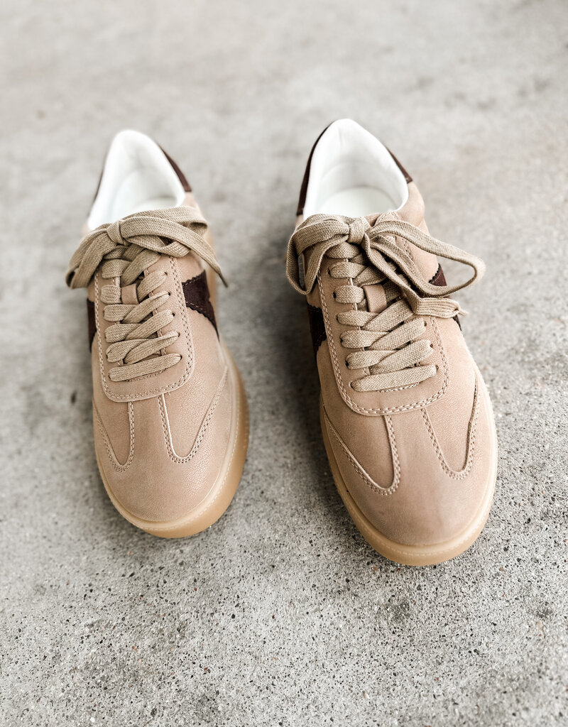 509 Broadway Axel Sneaker