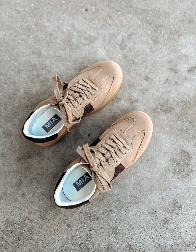 509 Broadway Axel Sneaker