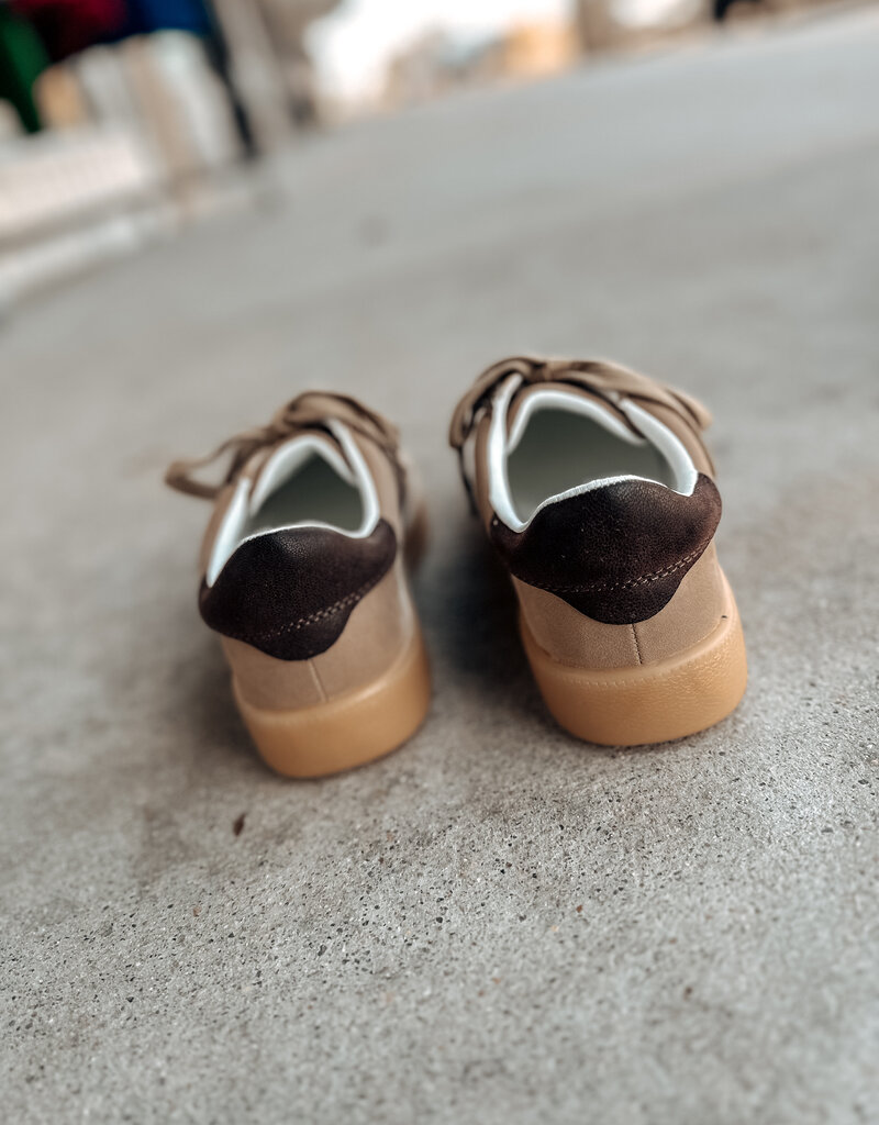 509 Broadway Axel Sneaker