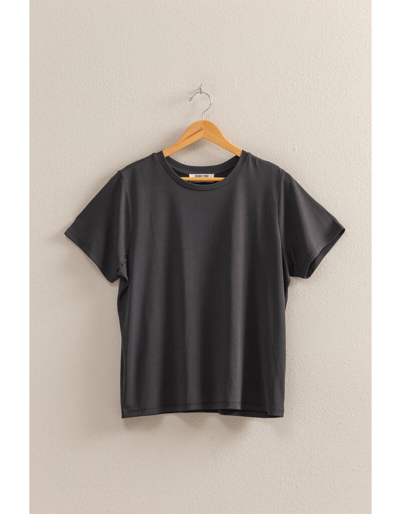 509 Broadway Basic Round Neck S/S