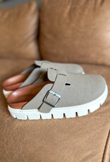 509 Broadway Geneva Slip On Clog