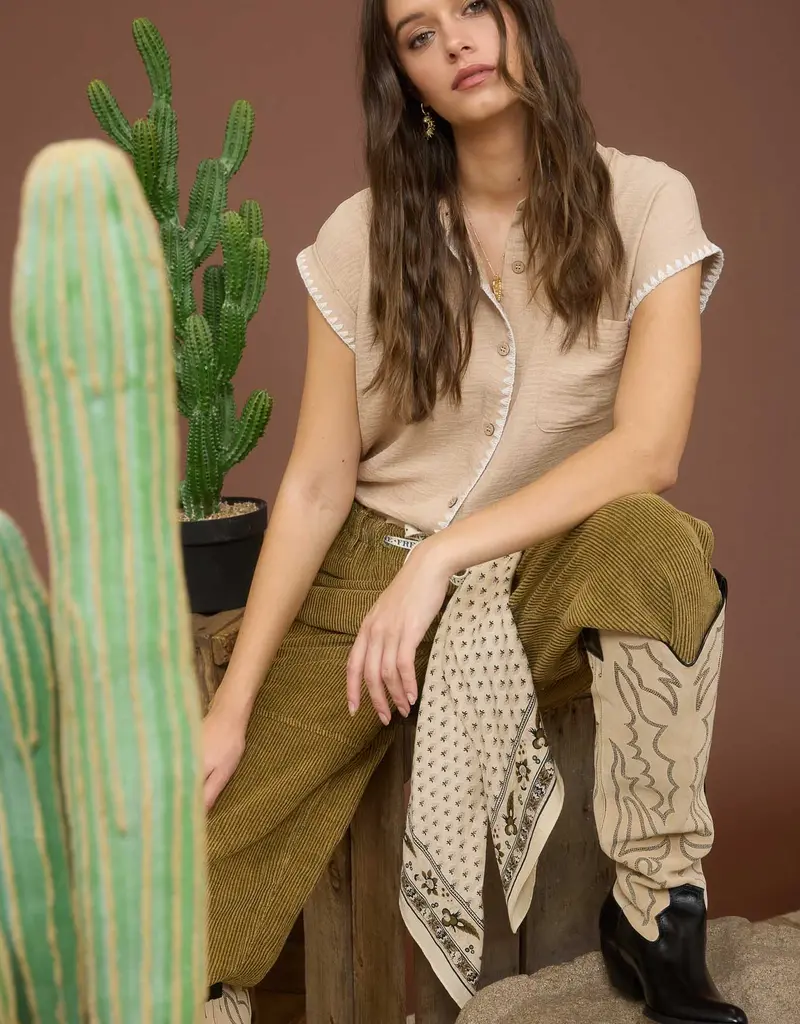 509 Broadway Contrast Stitch Trim Collared Top