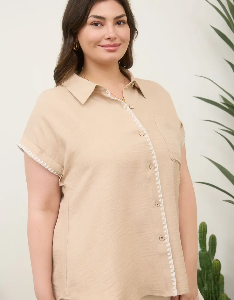 509 Broadway Contrast Stitch Trim Collared Top