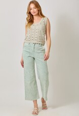 509 Broadway Scalloped Edge Crochet Knit Vest