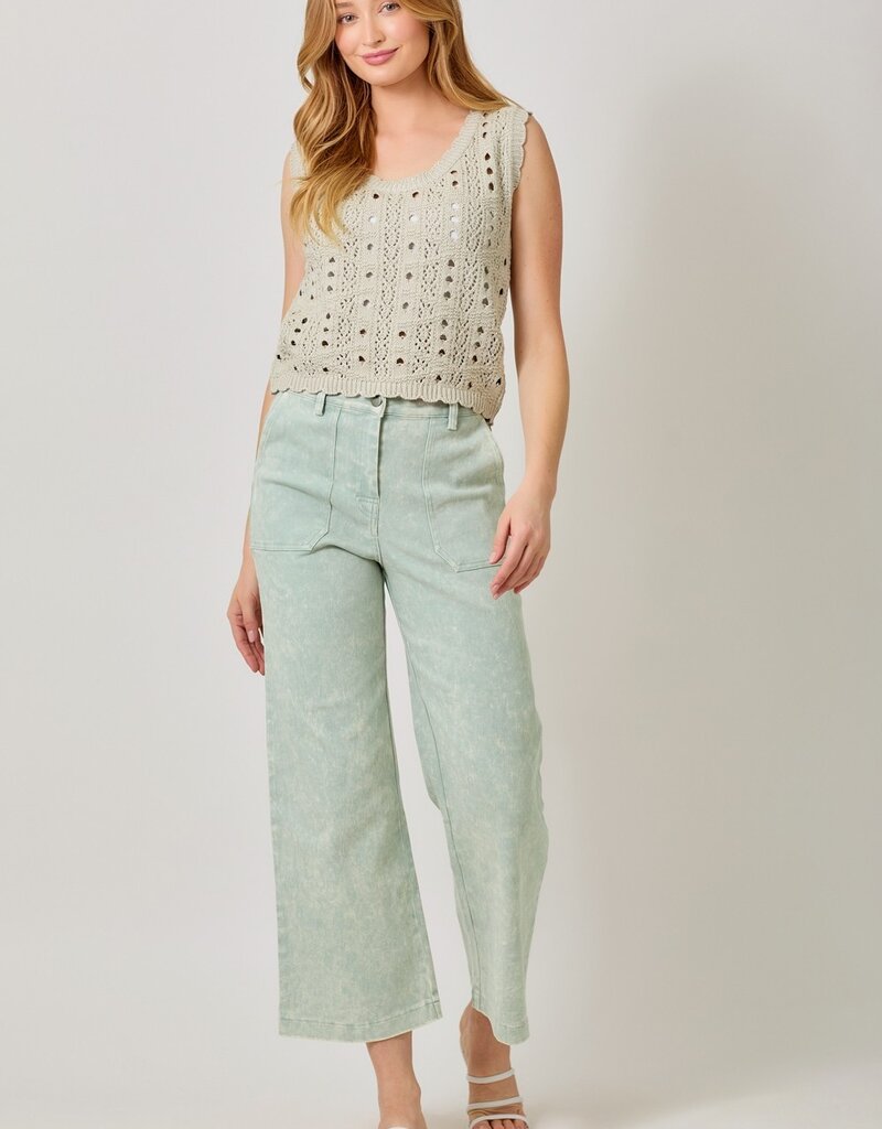 509 Broadway Scalloped Edge Crochet Knit Vest