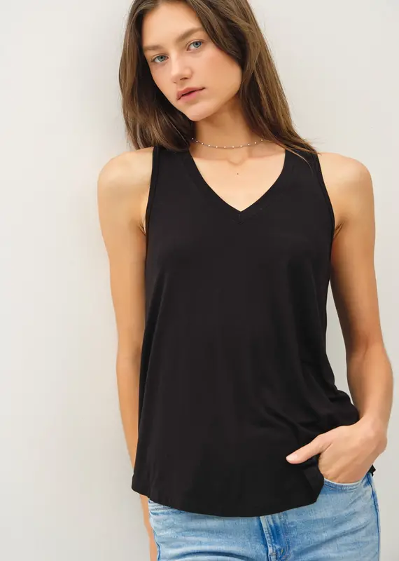 509 Broadway Soft V-Neck Basic Tank