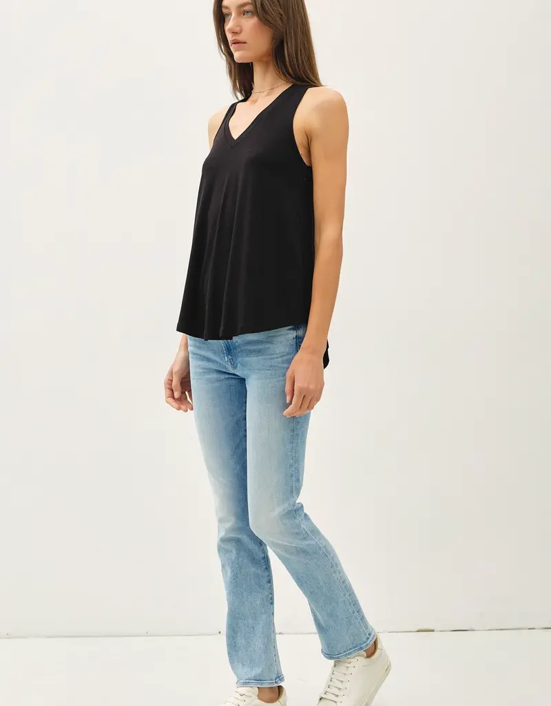 509 Broadway Soft V-Neck Basic Tank
