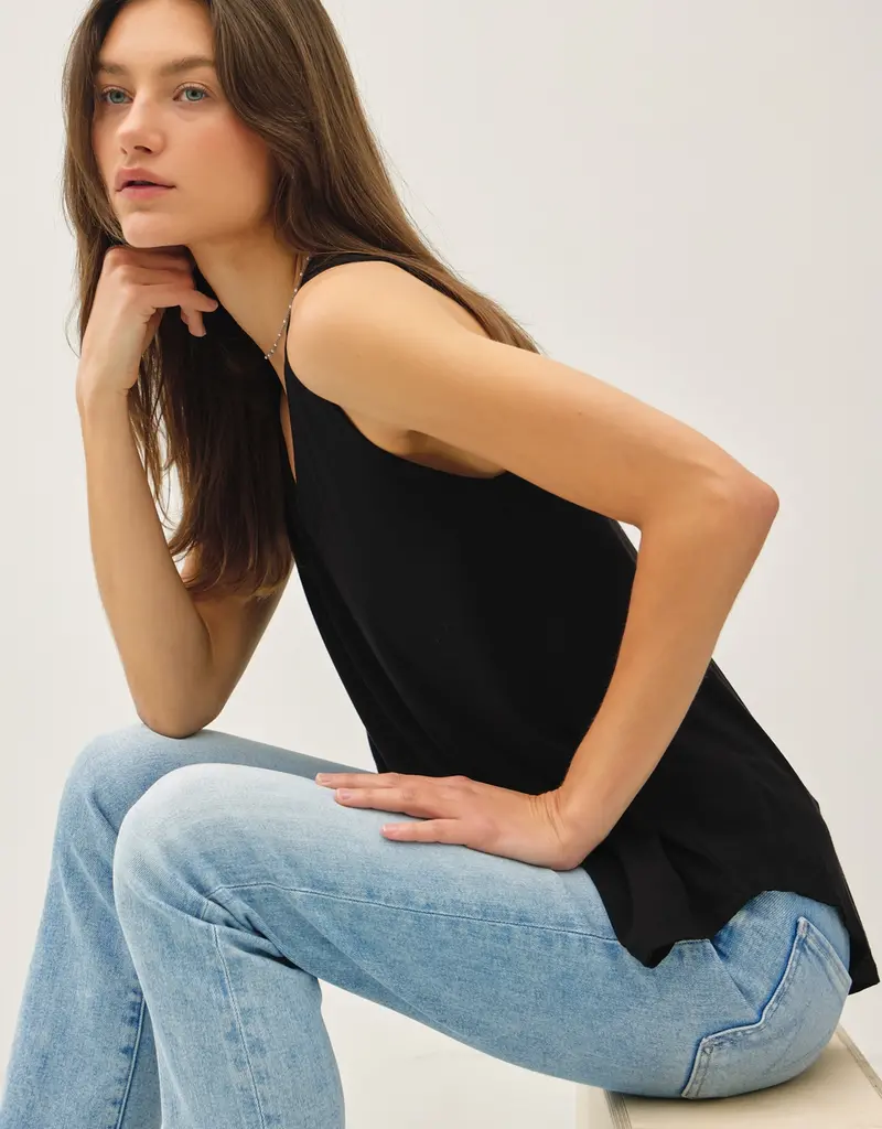 509 Broadway Soft V-Neck Basic Tank