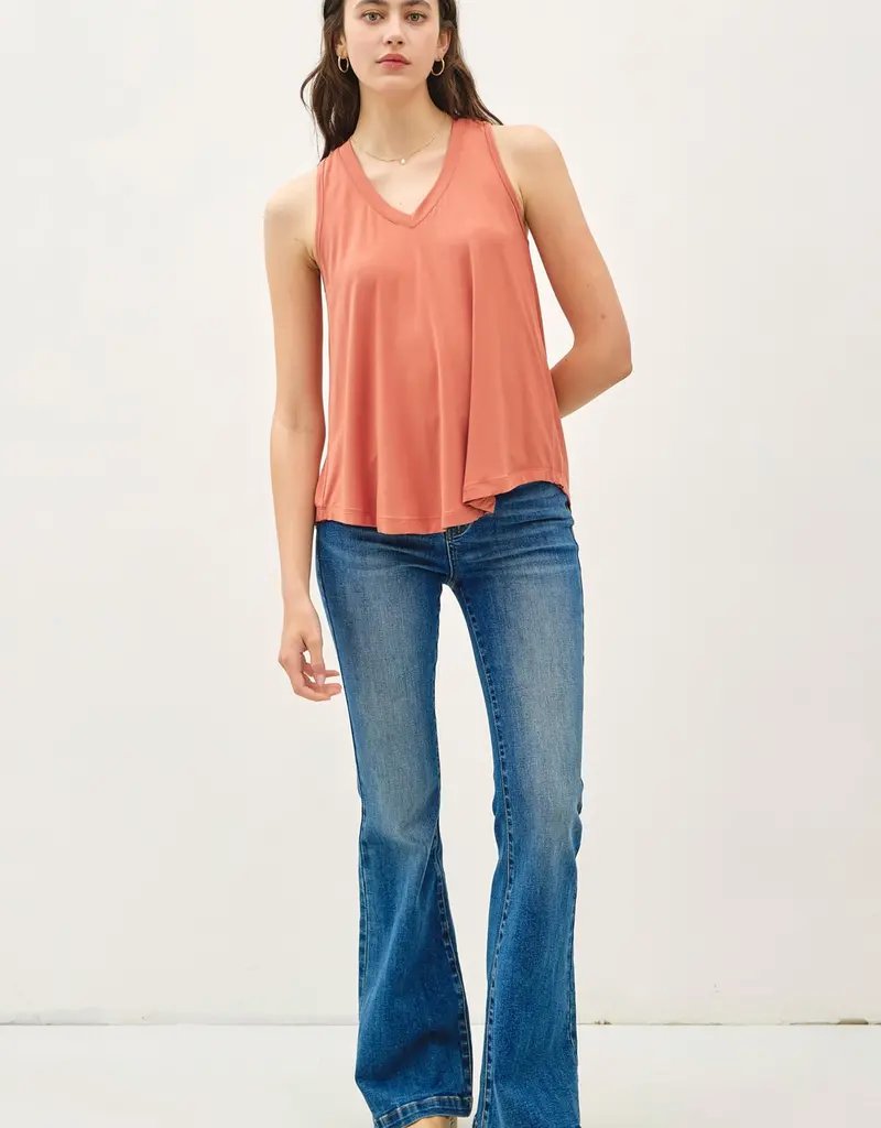 509 Broadway Soft V-Neck Basic Tank