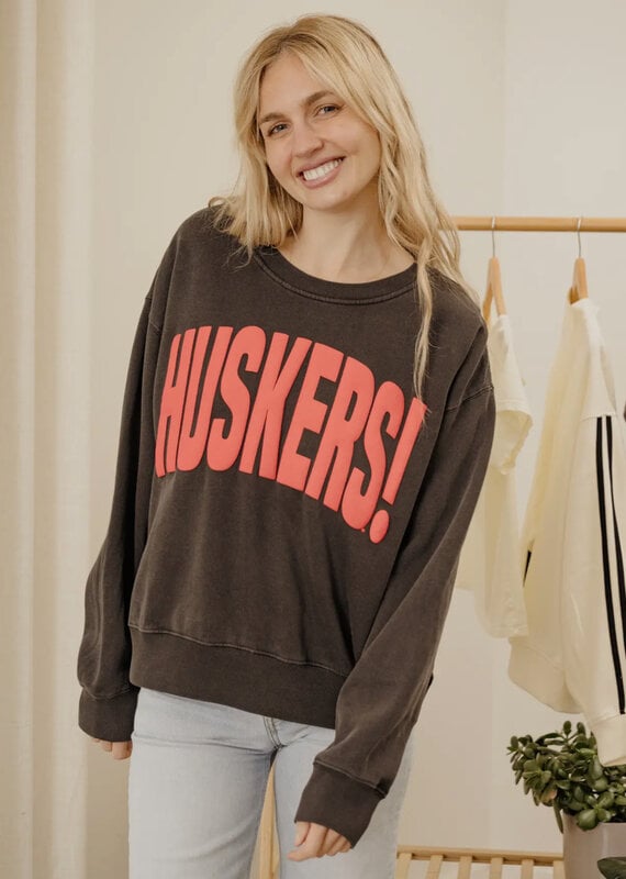 509 Broadway NE Huskers Mono Puff Ink Hi-Dive Sweatshirt