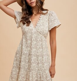 509 Broadway Scallop Trim Leaf Print Dress
