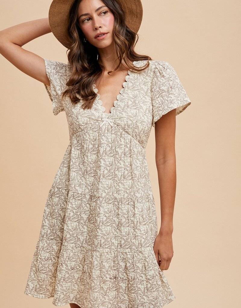 509 Broadway Scallop Trim Leaf Print Dress