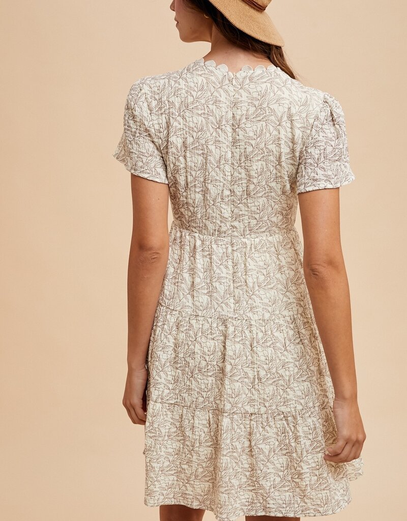 509 Broadway Scallop Trim Leaf Print Dress