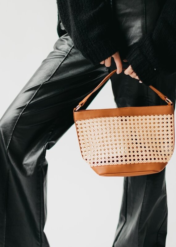 509 Broadway Bryce Woven Bucket Bag