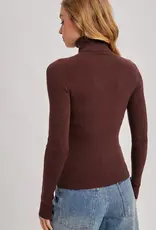 509 Broadway Turtle Neck Ribbed Knit Sweater