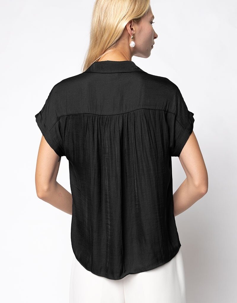 509 Broadway Short Sleeve Button Blouse