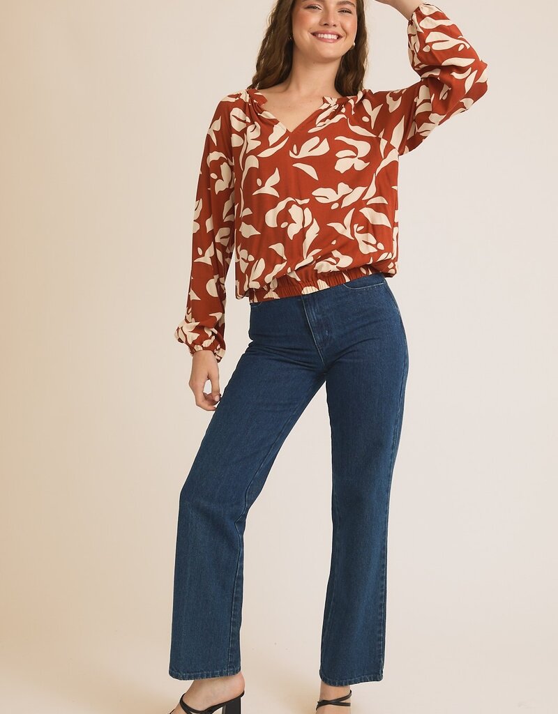 509 Broadway Collar V-Neck Abstract Print Top