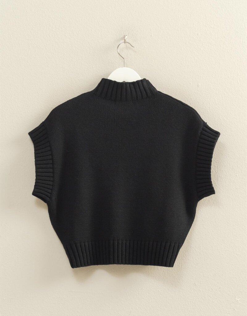 509 Broadway Short Sleeve Mock Neck Sweater
