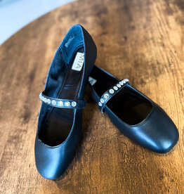 MIA Karolin Flat