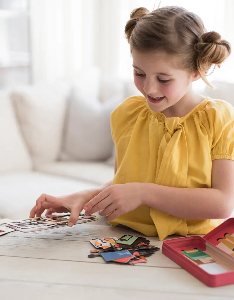 Chronicle Books Magnetic Play Set
