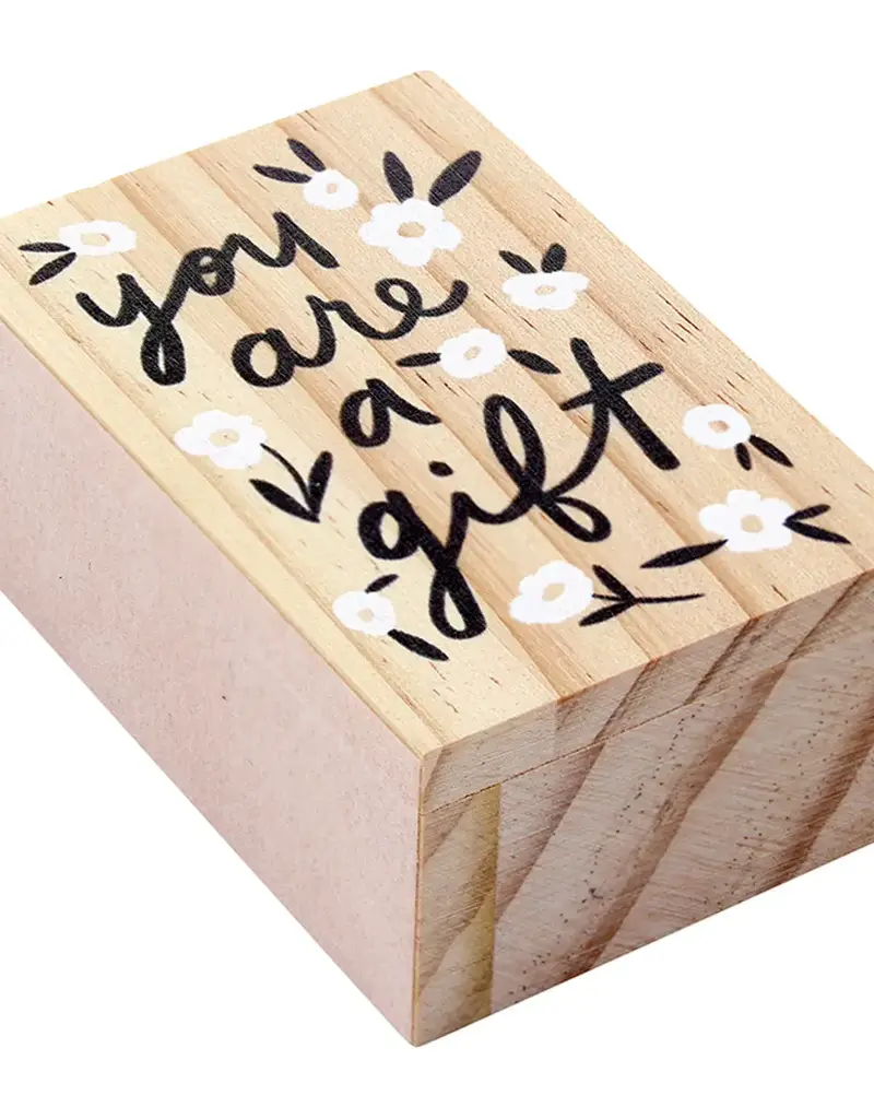 509 Broadway Bow Treasure Gift Necklace